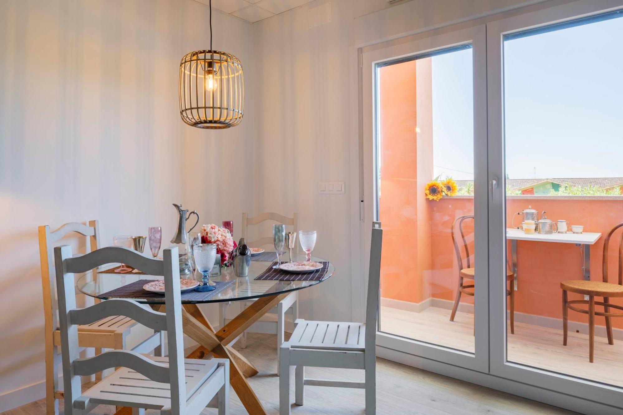 Apartment Luxury Singular Orange
