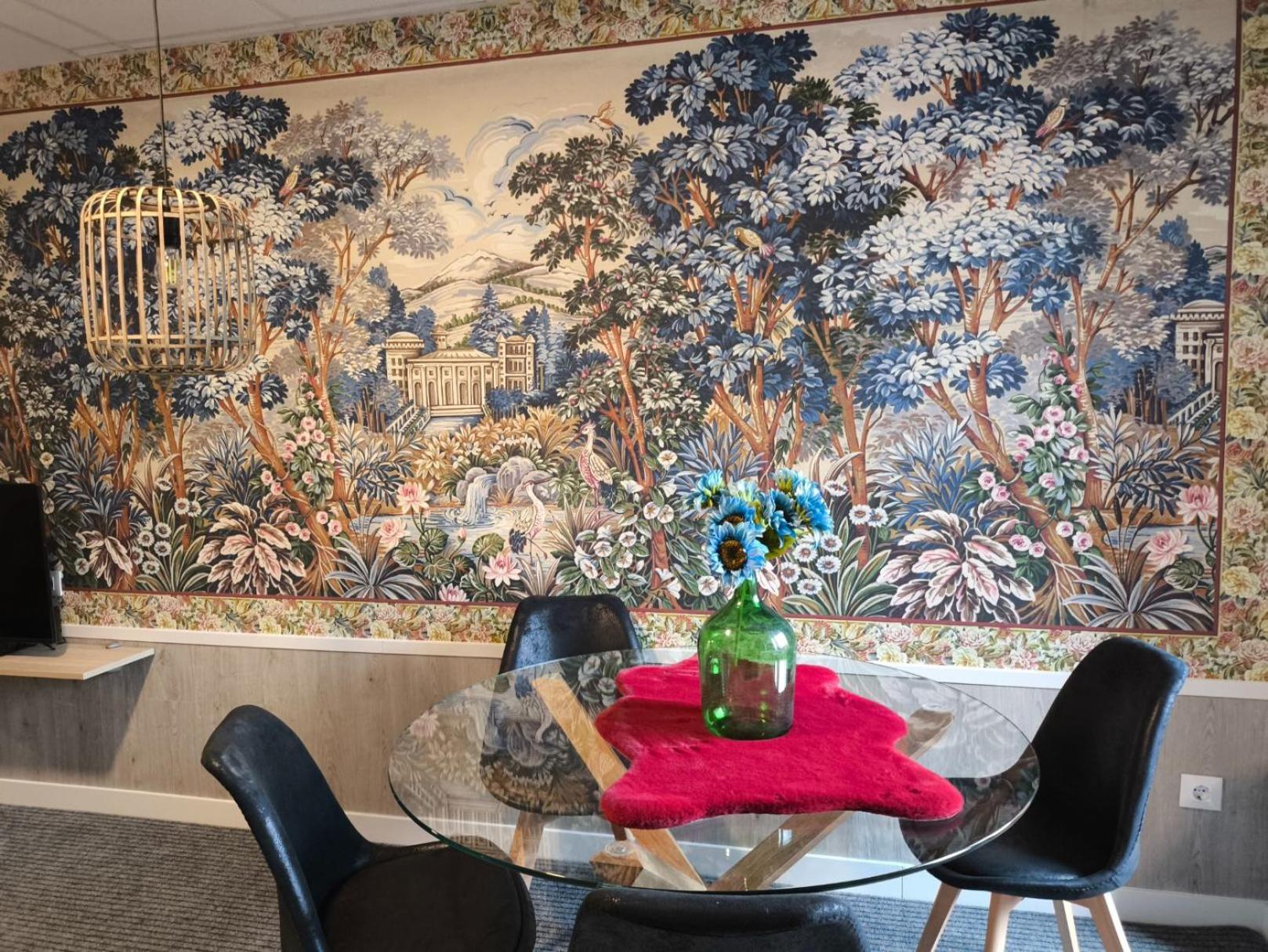 Luxury Singular Orange Saint-Jacques-de-Compostelle